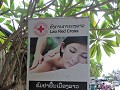 Luang Prabang - Het Rode Kruis geeft hier zelfs ma