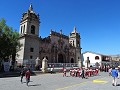 Ayacucho - Parades van politiescholen op het centr