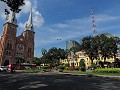 Ho Chi Minh - Kathedraal en postgebouw