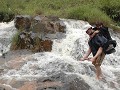 Dalat : oversteek van de waterval
