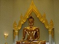 P1100633 De volledig gouden Boedha in Wat Traimit