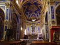 helblauwe kerk in Dolcedo