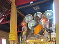 De Wat Ong Teu, een flikkerende tempel (let op de 