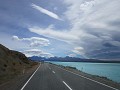 Op weg naar Mount Cook, met op de achtergrond Lake