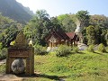 Nog een Wat aan de grotten van Chiang Dao