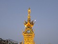 De klokkentoren in het centrum van Chiang Rai, van