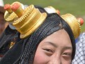 glimlachende Tibetaanse jeugd, genietend van het H