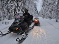 PRACHTIG LANDSCHAP ONDERWEG MET DE SNEEUWSCOOTERS
