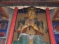 Boeddhabeeld in klooster van Tsemo, op de berg in 