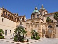 een piazza in MAZARA DEL VALLO