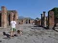 'n eeuwenoude straat in POMPEII