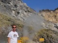zwavel die vrij komt in de SULFATARA vulkaan