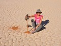 Deadvlei...eventjes het zand van Sossusvlei uitkap