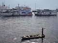 De haven van Manaus, hier ligt onze boot naar Taba