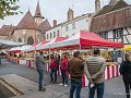 Fr-Sp22-02 -31-Markt in Louhans, wachten op klante