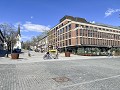 No-Zw-La25-01 -07-Hamar, centraal plein en kerk