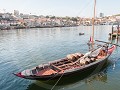 Po18-02   40 Porto, rabelos op de Douro