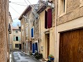 Fr-Sp24-04 -22-Bize-Minervois, stille straat