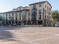 Fr-Sp-Po23-02 -16-Centraal plein in Torrelavega