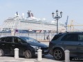 Fr-Sp22-05 -18-Cadiz, een bootje legt aan