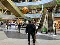 Zw-Fi-No26-03 -22-Umea, kunst in het winkelcentrum