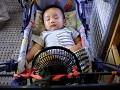Phnom Penh, overdekte non-food markt. Slapen met e