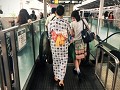 In kimono in het straatbeeld