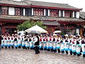 China-Yunnan: Lijiang,Naxi-oudjes geven dagelijks 