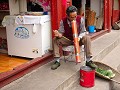 China-Yunnan: Lijiang, een pijp om te roken