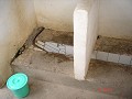 China, Yunnan: Ons toilet: buiten in een kot met e