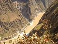 China, Yunnan: Tiger leaping Gorge: De diepe kloof
