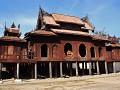 Het Shwe Yaunghwe Kyaung monastery