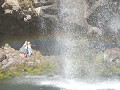 Onder de waterval.