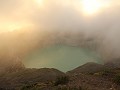 Vroeg opstaan voor Kelimutu. Het turkooise meer la
