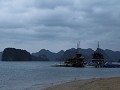 Halong Bay met z'n vele boten en nog meer bezoeker