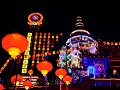 KEK LOK SI.