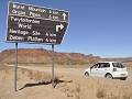 VANUIT KHORIXAS REDEN WE NAAR TWYFELFONTEIN.