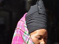 EEN ANDERE SUB-GROEP VAN DE HMONG HEEFT EEN HOOFDD