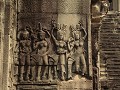 Ankor Wat is versierd met honderden danseressen.
