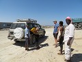 Bijtanken voor we offroad gaan.