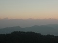 De bergen bij zonsopgang.