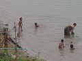 CHAMPASAK. En natuurlijk kan je buiten ferryboten 