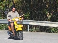 CHIANG MAI. IEDEREEN rijdt hier met zo'n ding rond