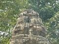 An example of the three-headed gopuras at the intr