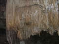 Salactieten en stalagmieten in de grotten rondom V