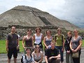 een groepsfoto Teotihuacán
