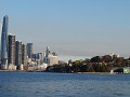 zicht op de skyline van Sydney vanop de ferry