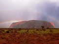 16.19uur regenbogen schitteren boven de Uluru