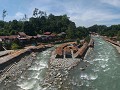  het dorp Bukit Lawang ligt aan de Bohorok rivier