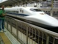 met de Shinkansen (=japanse hogesnelheidstrein) ke